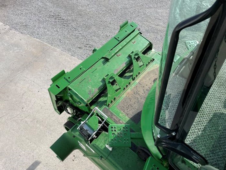 2017-john-deere-s680-image-104