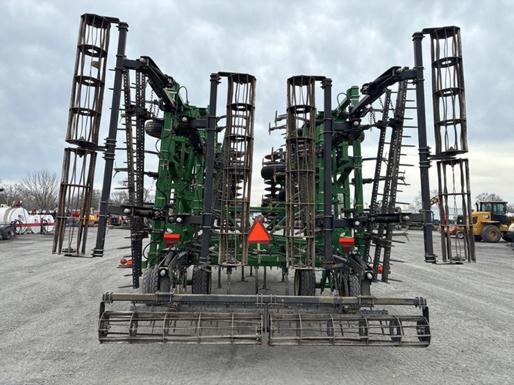 john-deere-2310-image-7