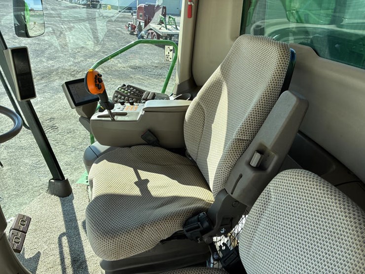 2013-john-deere-s670-image-96