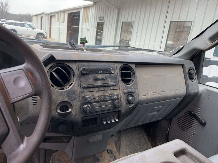 2014-ford-f350-image-13