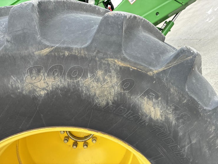 2013-john-deere-s690-image-33