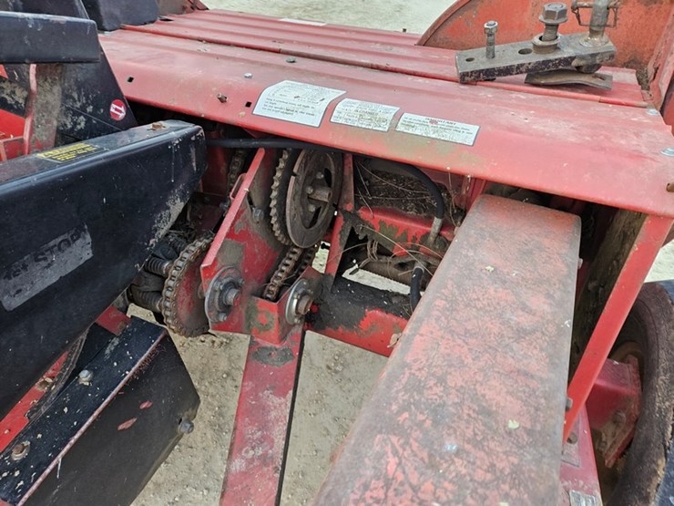 international-881-image-23