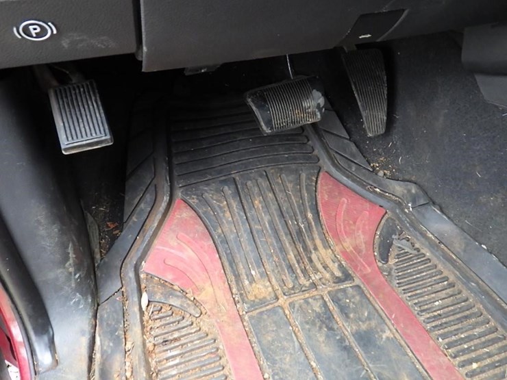 2011-dodge-1500-image-25