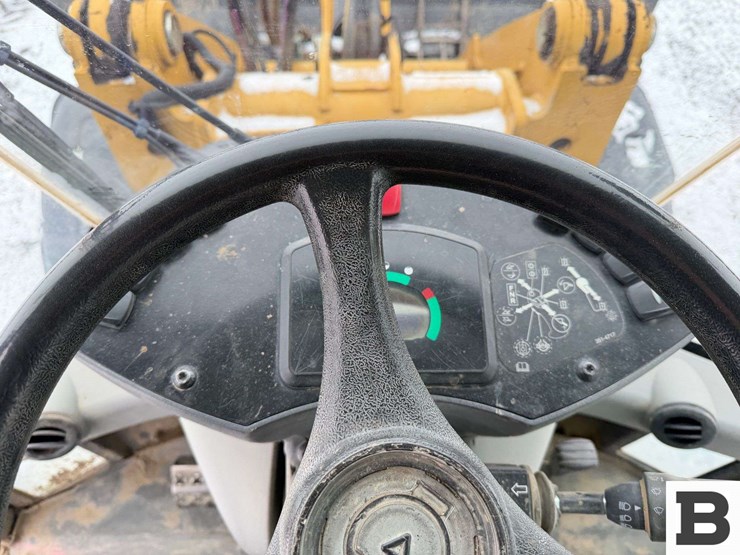 2013-caterpillar-906-image-58