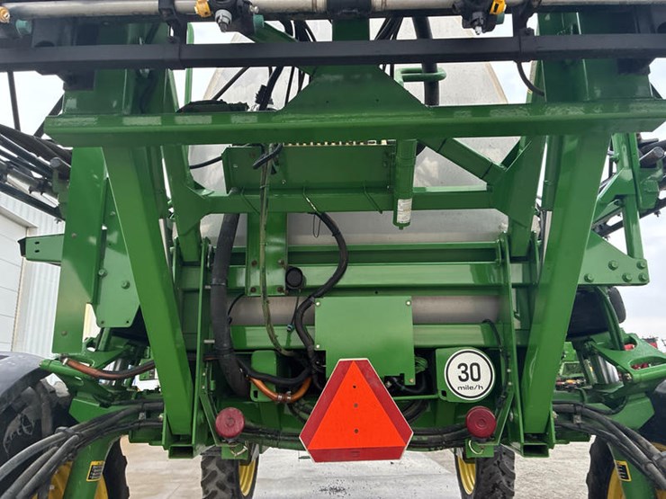 2011-john-deere-4830-image-28