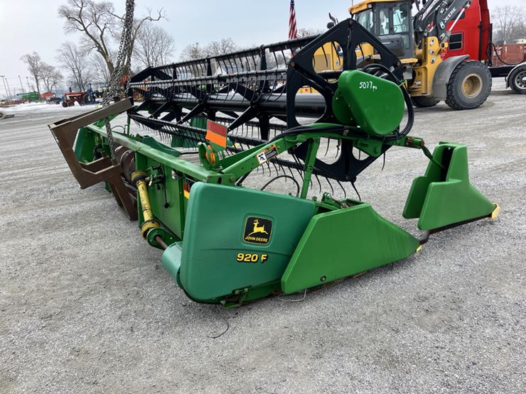 2001-john-deere-920-image-10