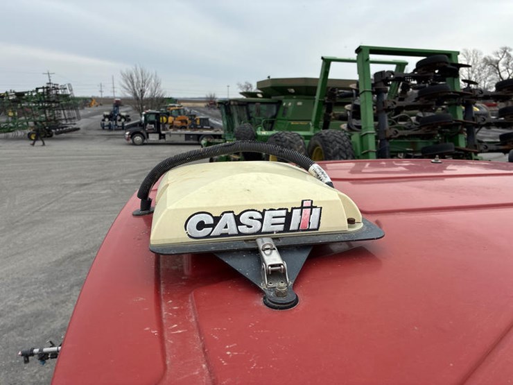 2015-case-ih-patriot-3340-image-31