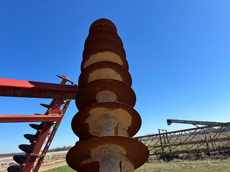 case-ih-3900-image-22