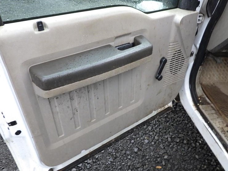 2008-ford-f350-image-33