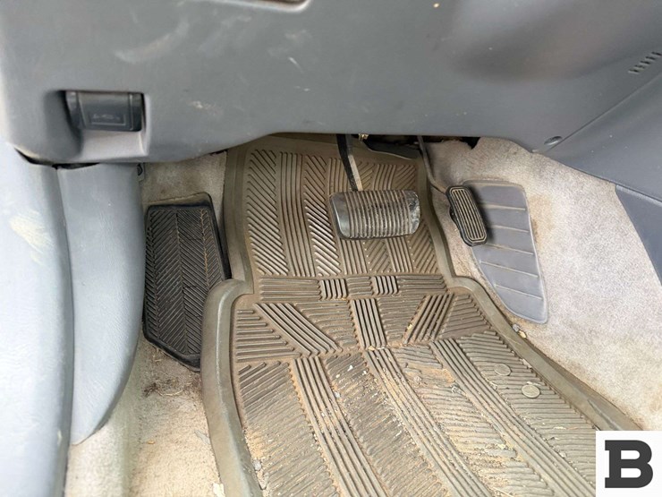 1999-toyota-camry-sedan-image-22