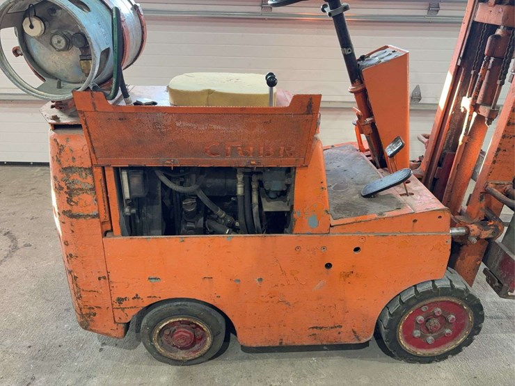 clark-forklift-image-16