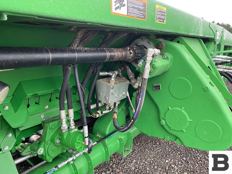 2019-john-deere-735fd-image-23