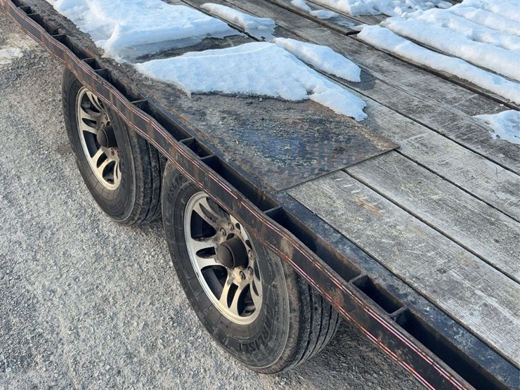 24'-rainbow-gooseneck-trailer-image-10