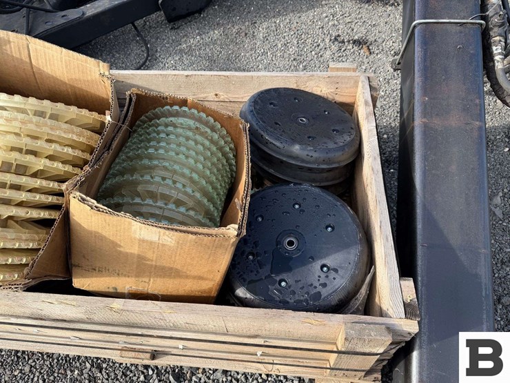 schlagel-mfg.-ripper,-implement-dolly,-great-plains-corn-planter-image-101