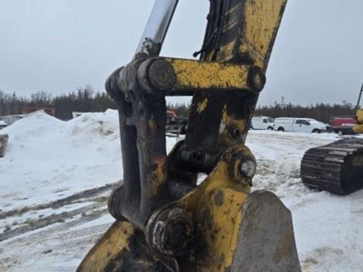 2007-komatsu-pc270-lc-8-image-49