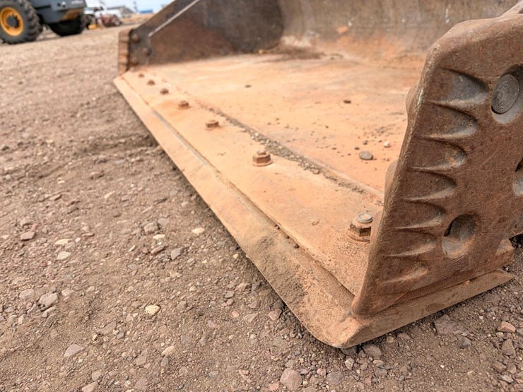 kubota-svl75-2-image-9