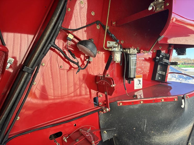 2008-case-ih-2588-image-64
