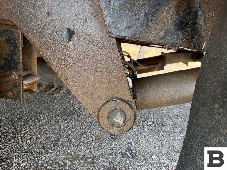 2014-pj-gooseneck-flatbed-trailer-image-32