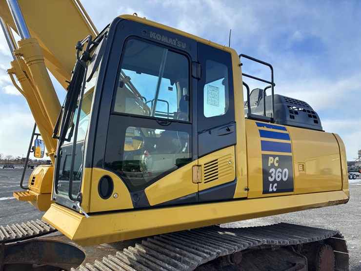 2017-komatsu-pc360-lc-11-image-29