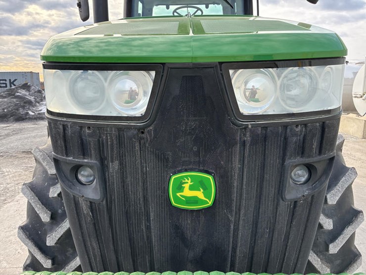 2012-john-deere-8260r-image-15