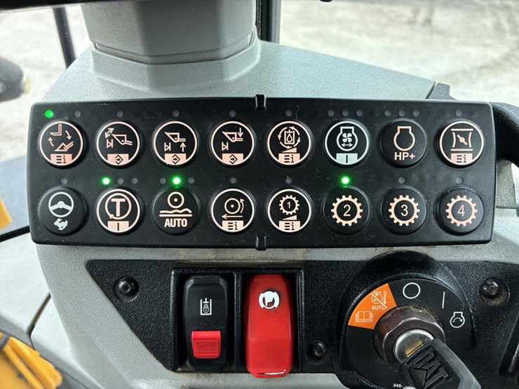 2021-caterpillar-926m-image-87