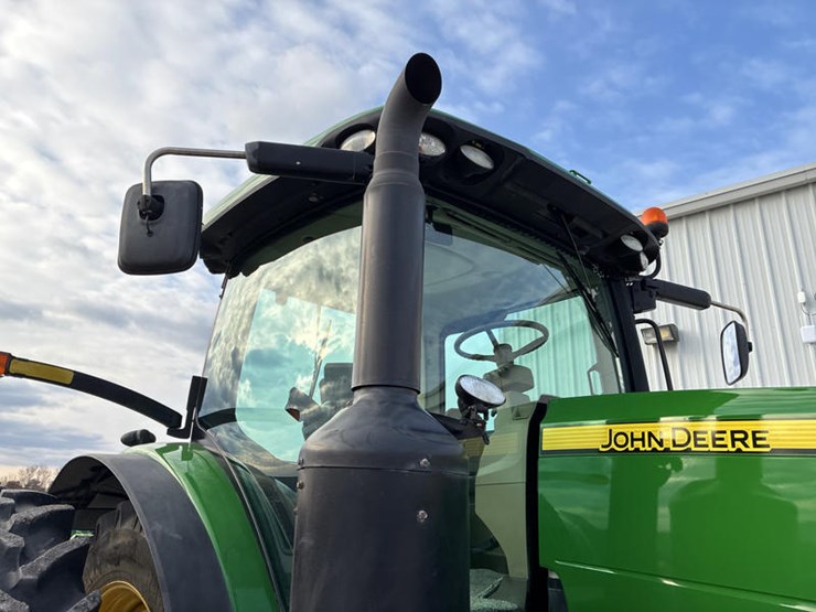 2012-john-deere-8260r-image-20