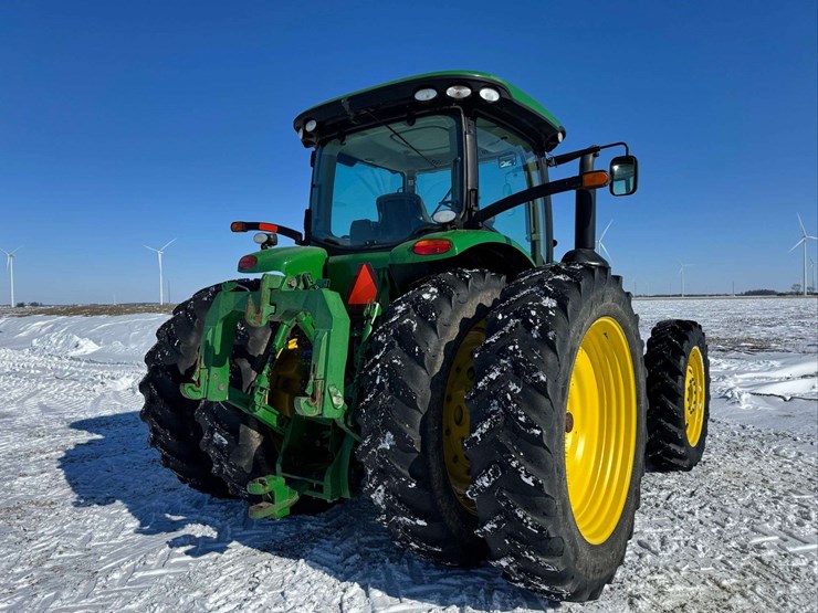 2012-john-deere-8310r-image-12