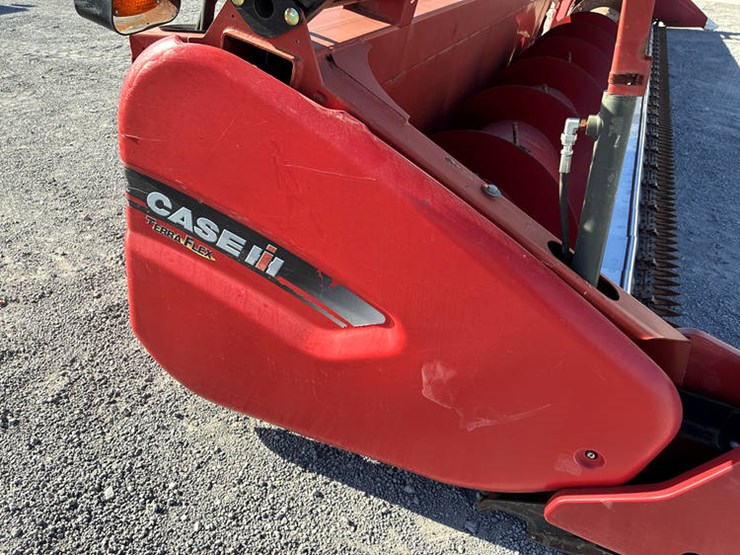 2011-case-ih-3020-image-9