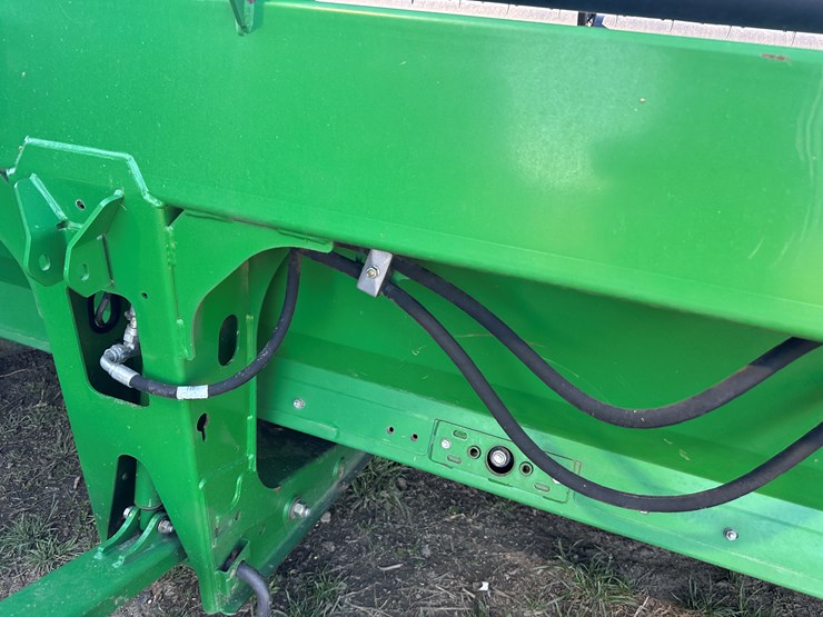 john-deere-630d-image-9