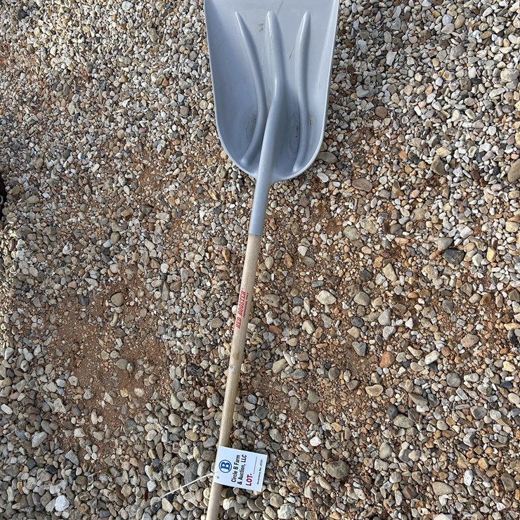 NEW SQUARE SHOVEL