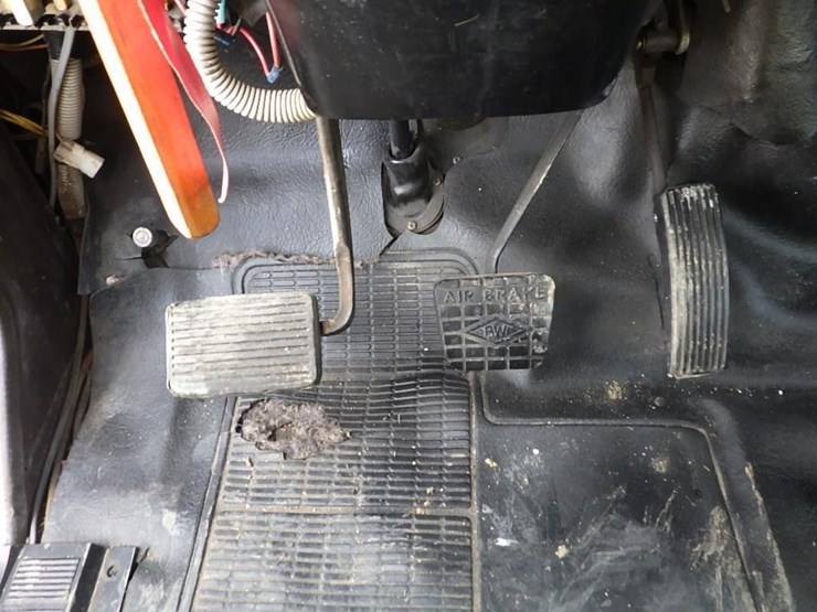 1990-international-4600-image-29