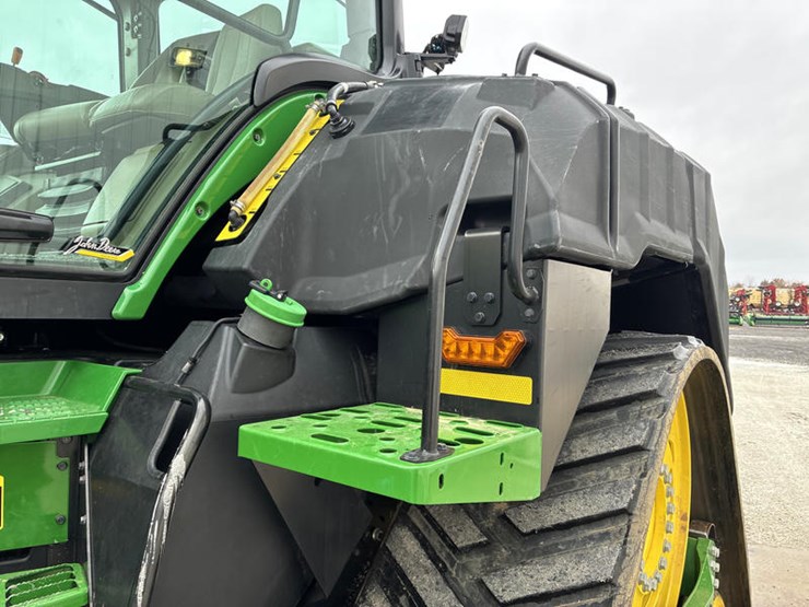 2021-john-deere-8rx-410-image-32