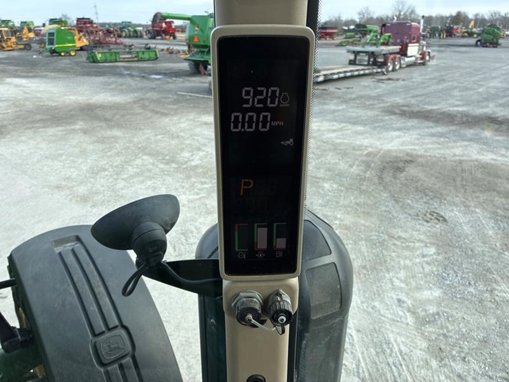 2012-john-deere-8260r-image-68