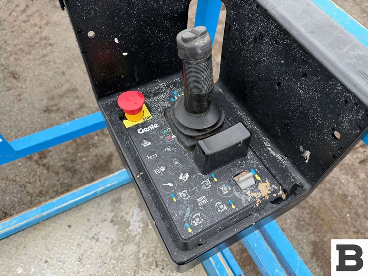 genie-gs-4390-scissor-lift-image-36