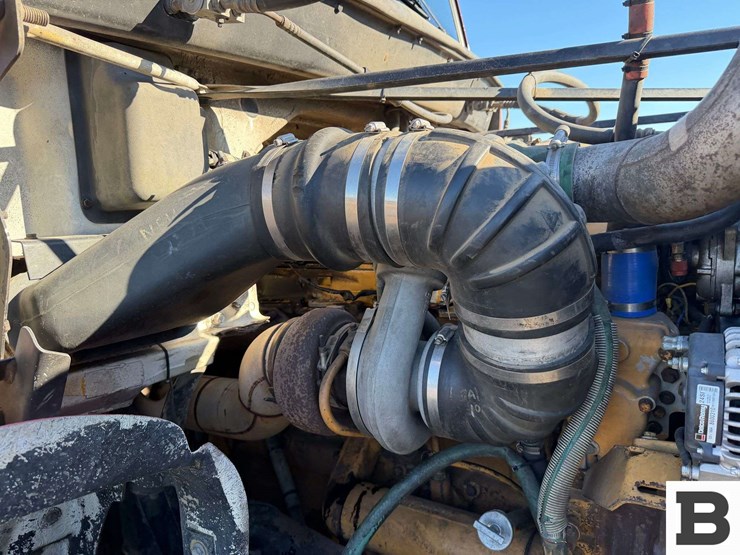 1986-freightliner-flc112-image-40