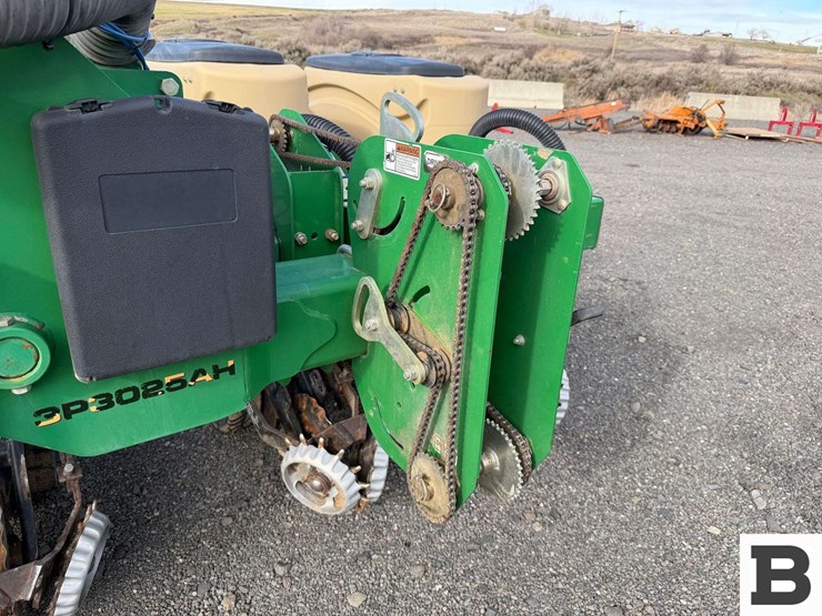 schlagel-mfg.-ripper,-implement-dolly,-great-plains-corn-planter-image-42