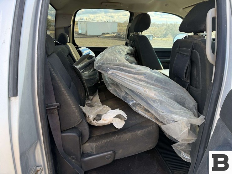 2013-chevrolet-silverado-1500-image-23