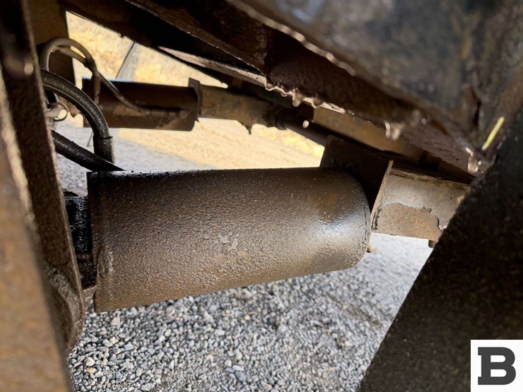 2014-pj-gooseneck-flatbed-trailer-image-33