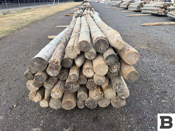 ..-wooden-posts-image-7