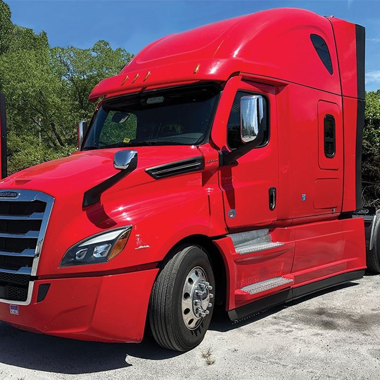 2023 FREIGHTLINER CASCADIA 126