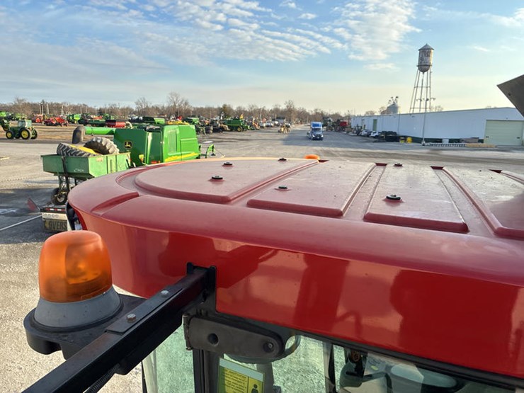 2010-case-ih-8120-image-102