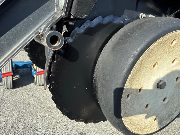 2010-kinze-3600-image-66