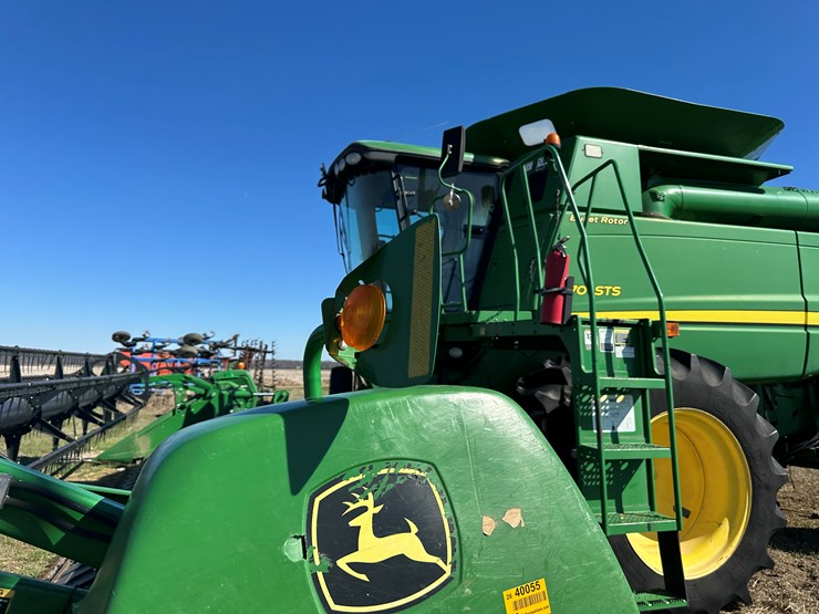john-deere-630d-image-25