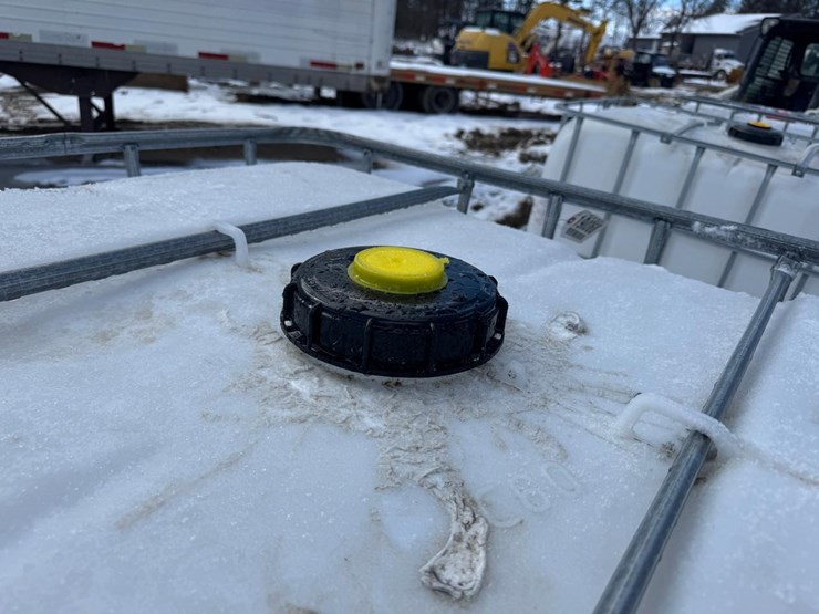 water-tank-tote-image-6