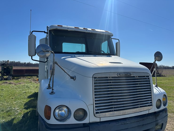 #40057-•-2001-freightliner-century-classic-s/t-t/a-daycab-truck-tractor-1fujbbbg41lh91794-image-33