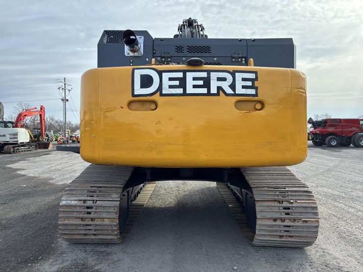 #5000-•-2017-jd-470g-lc-#1ff470gxjhf235084-image-7