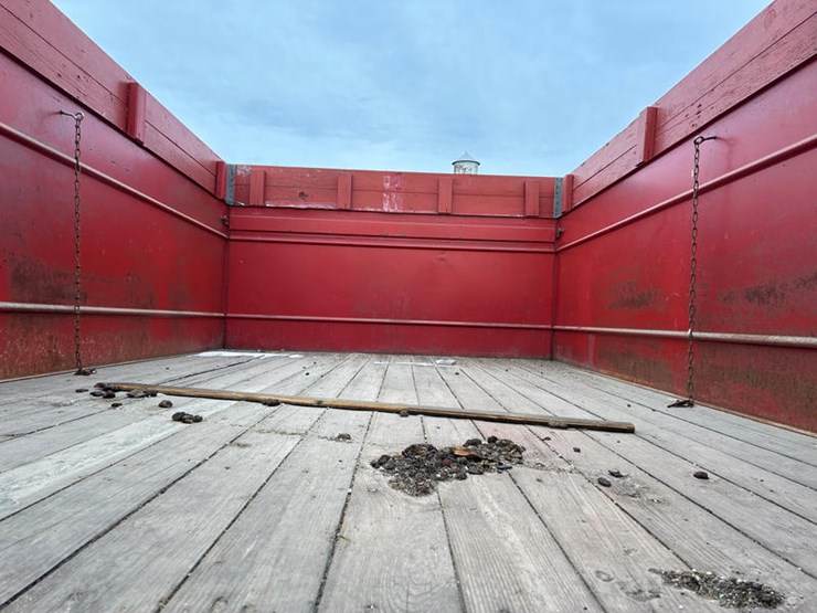 1975-ford-f600-image-24