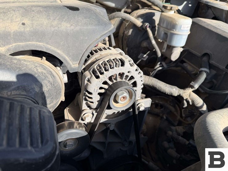 2013-chevrolet-silverado-1500-image-36