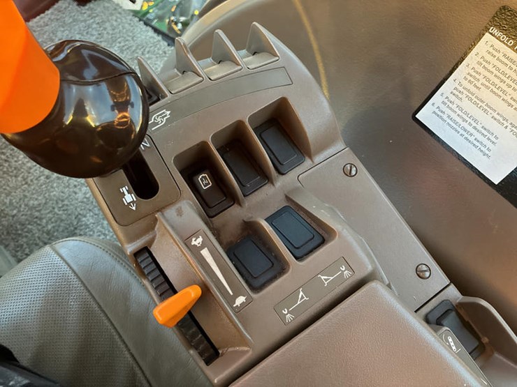 2017-john-deere-r4023-image-92