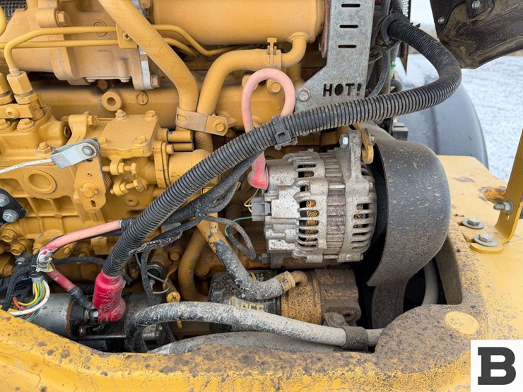 2013-caterpillar-906-image-43